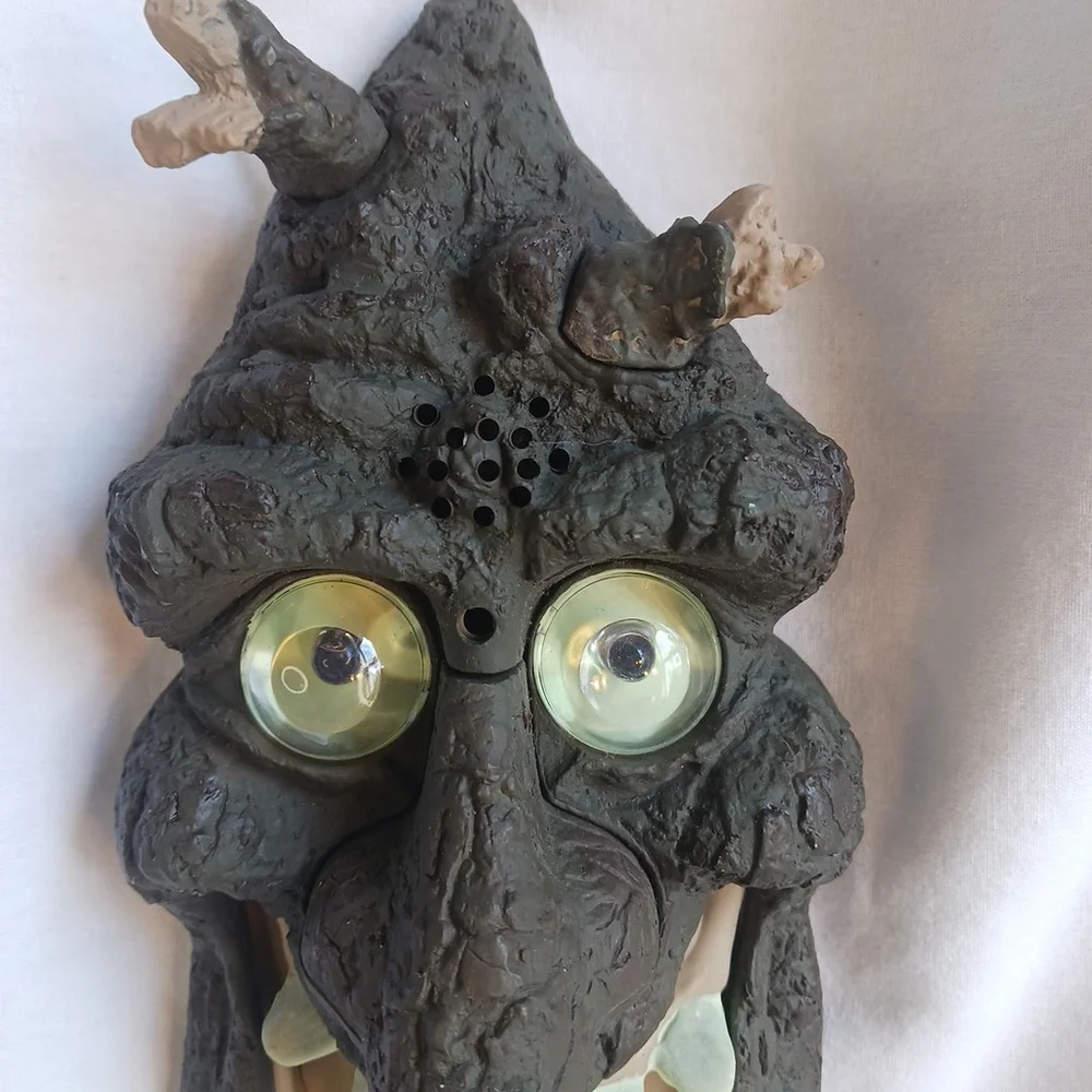 Sun Hill Spooky Tree Mask Halloween Electronic